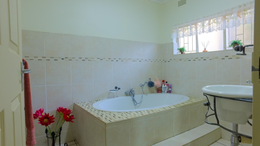 3 Bedroom Property for Sale in Bodorp North West